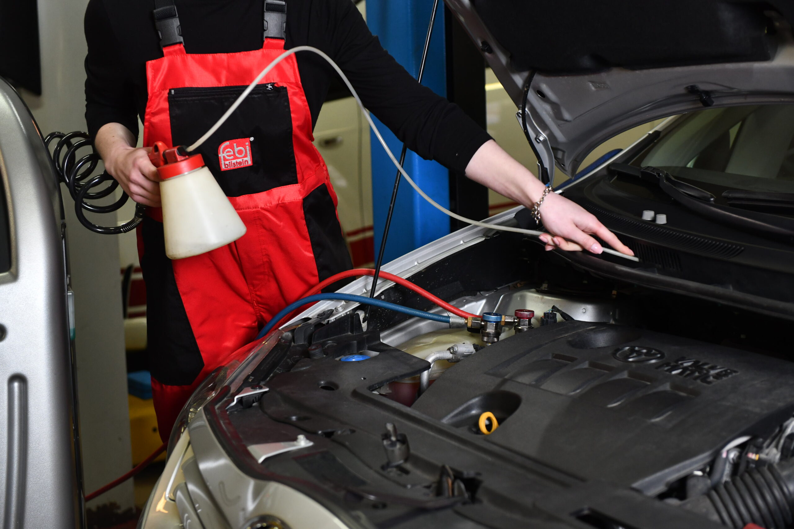 Ile kosztuje serwis klimatyzacji samochodowej?